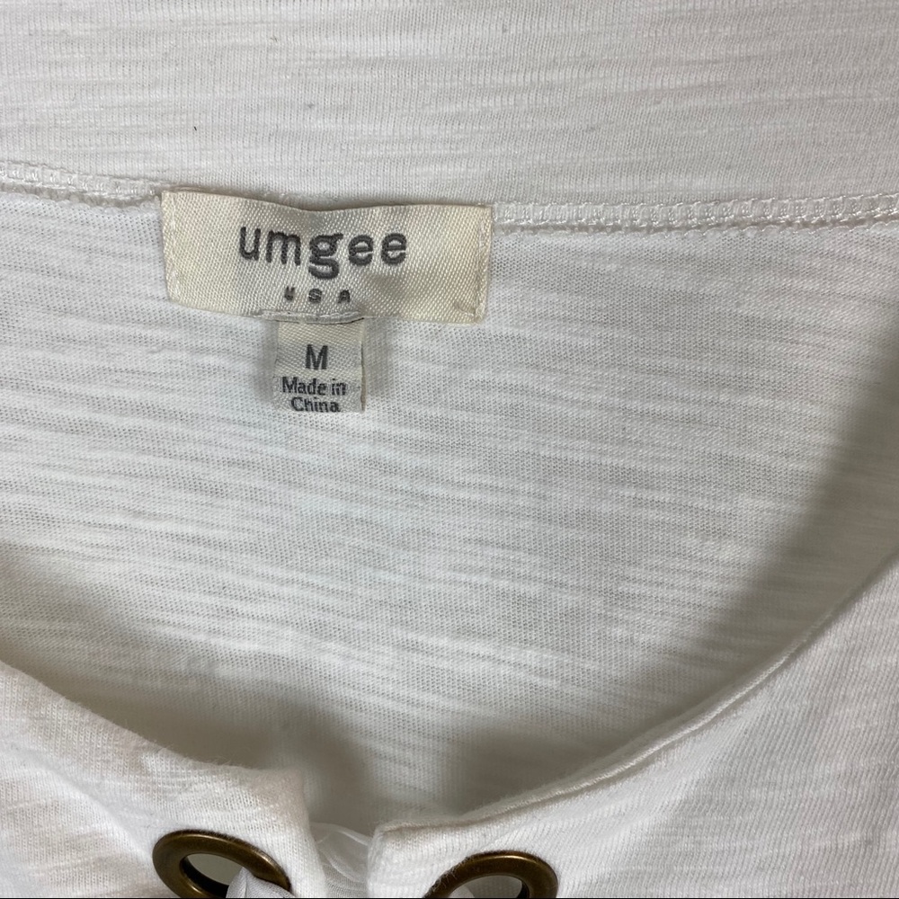 UMGEE Brass Eyelet Ruffle Sleeve White Top - Picture 7 of 8
